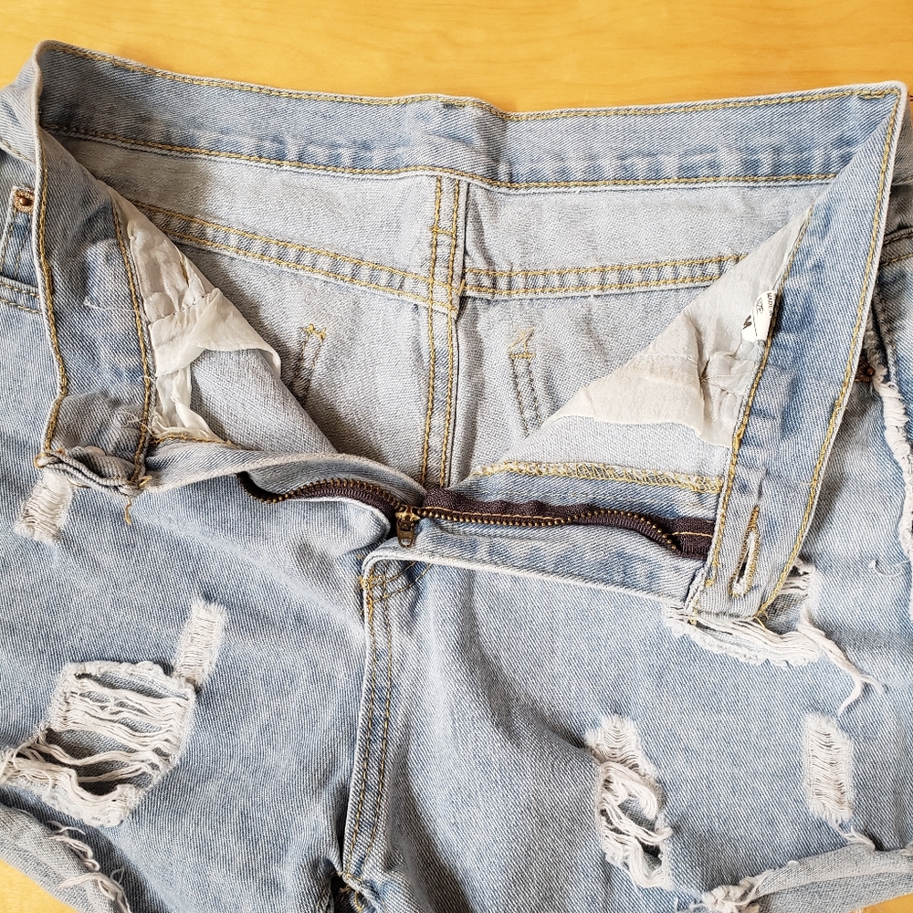 Jean shorts - Picture 3 of 4